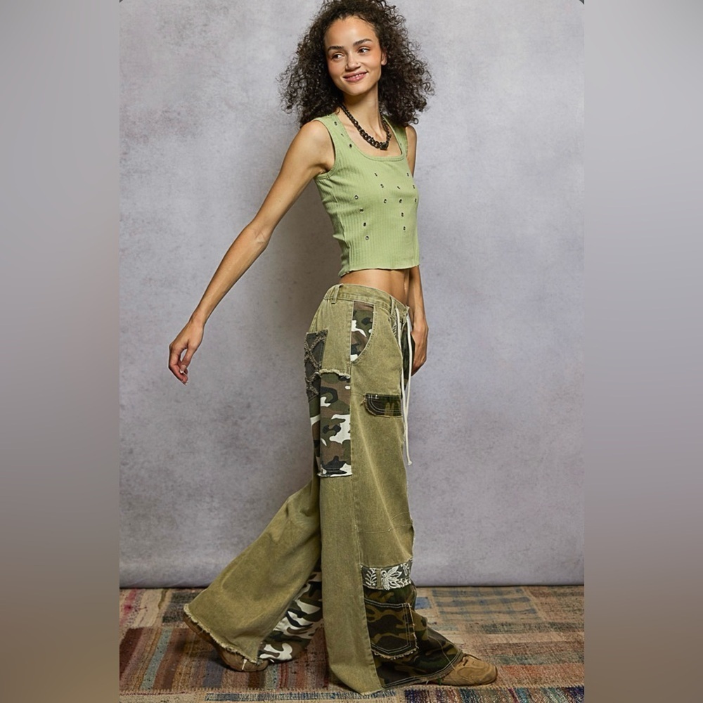 POL Camouflage Patchwork Wide Leg Jeans - Picture 4 of 6